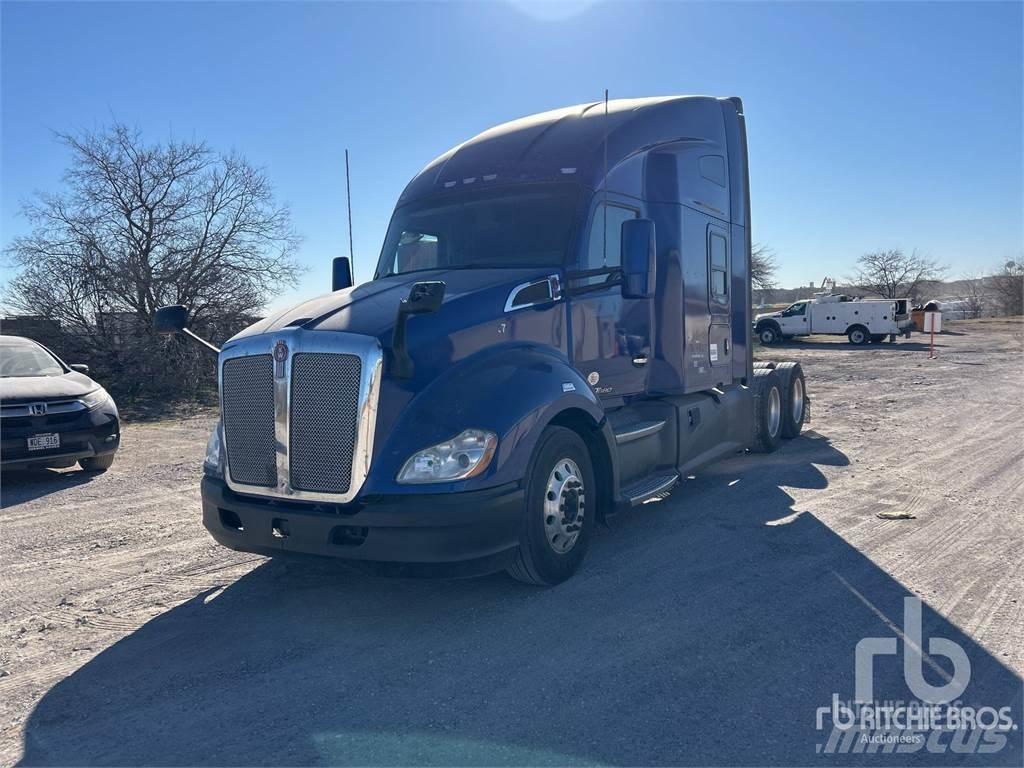 Kenworth T680 Autotractoare