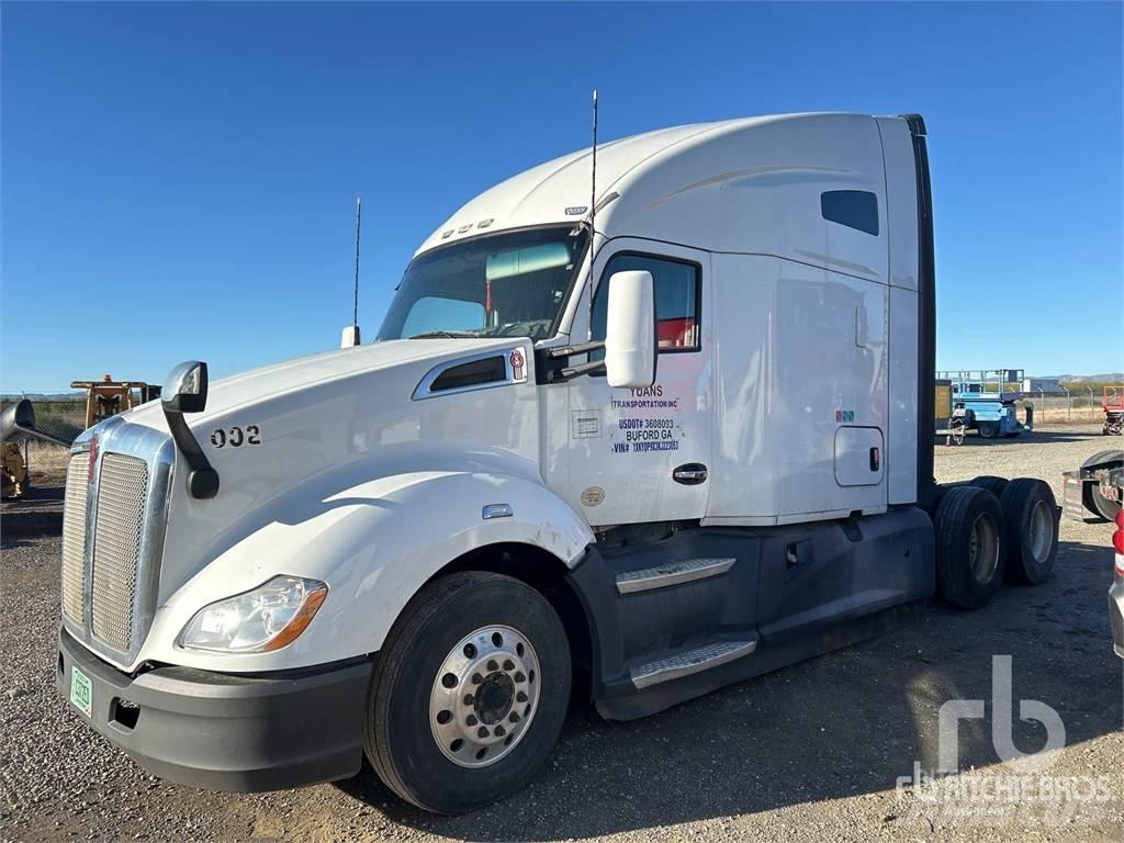 Kenworth T680 Autotractoare