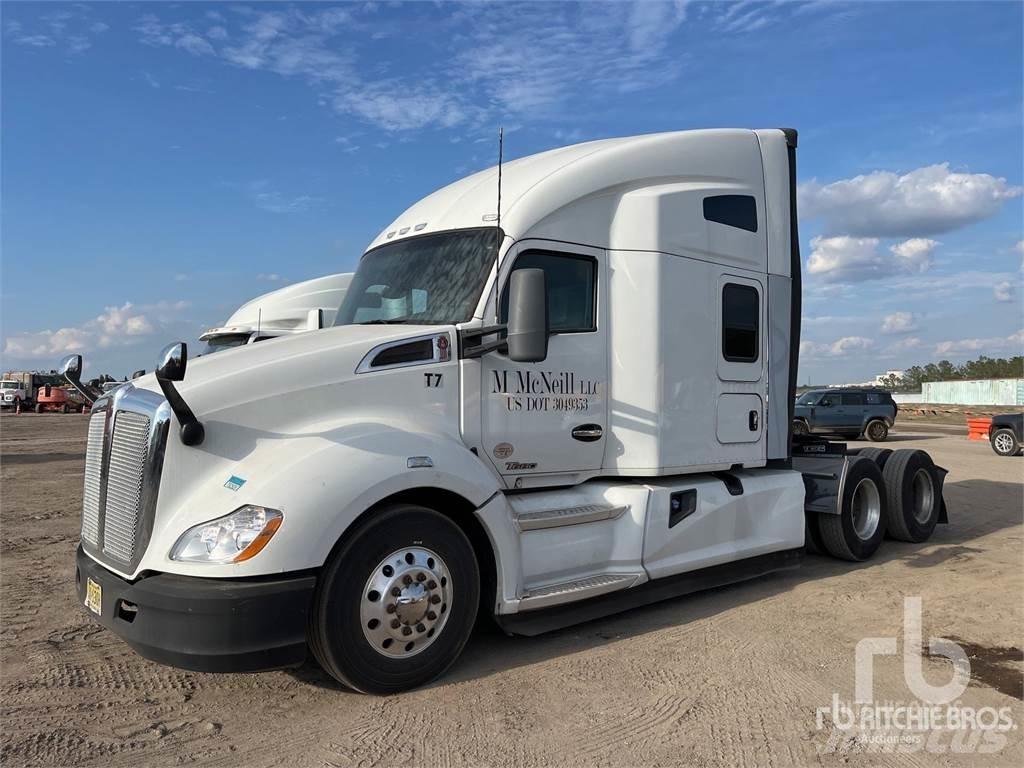 Kenworth T680 Autotractoare