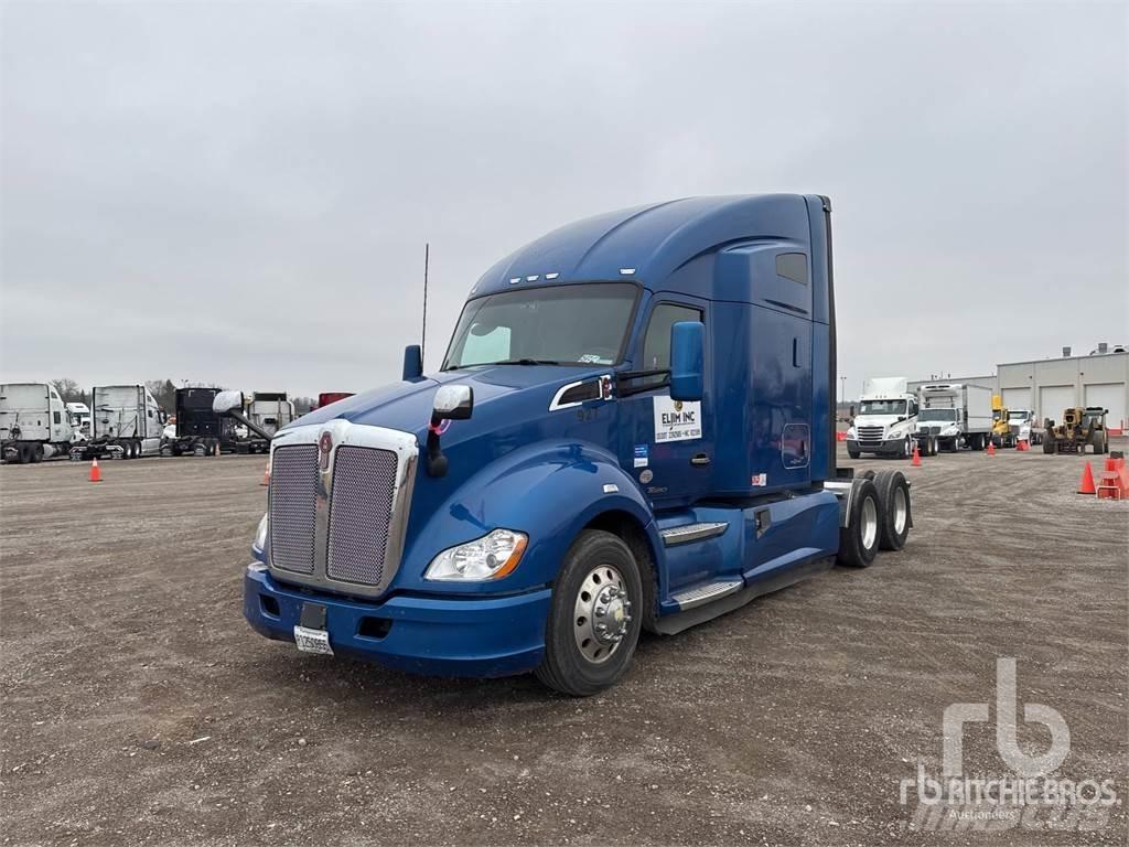 Kenworth T680 Autotractoare