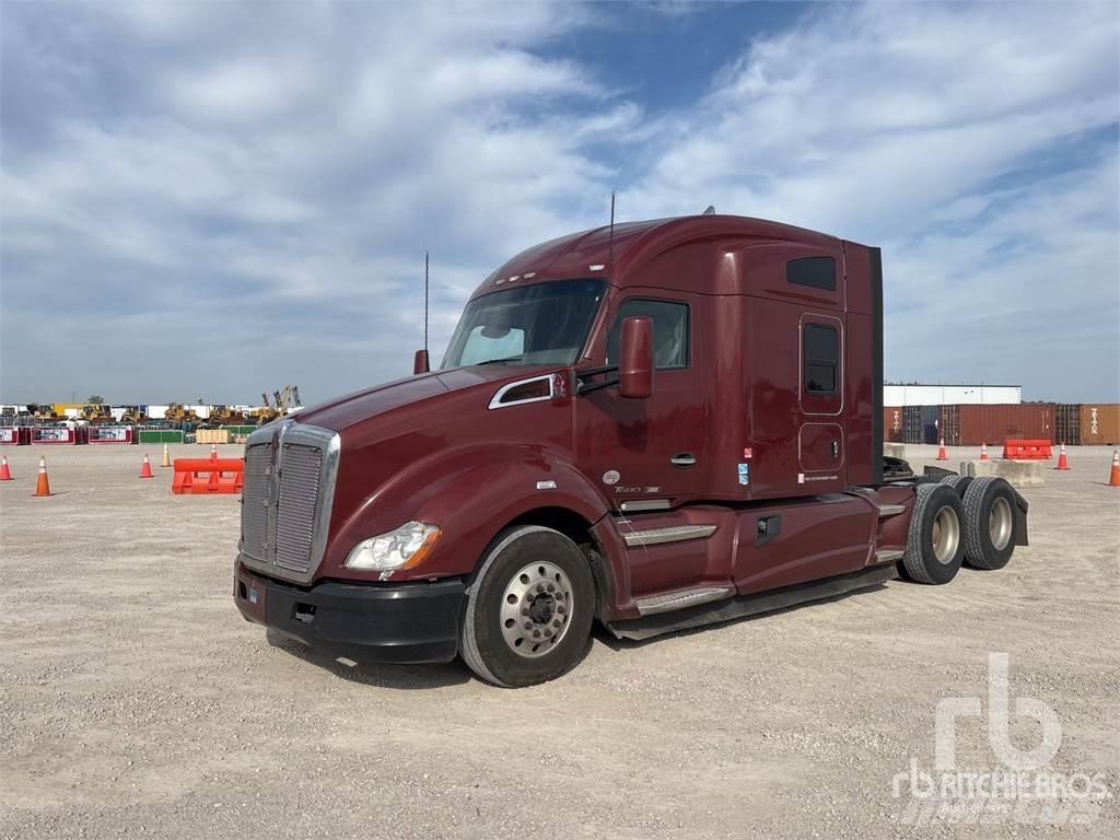Kenworth T680 Autotractoare
