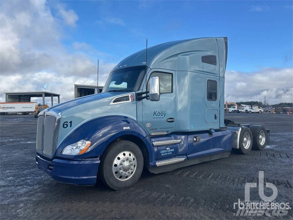 Kenworth T680 Autotractoare