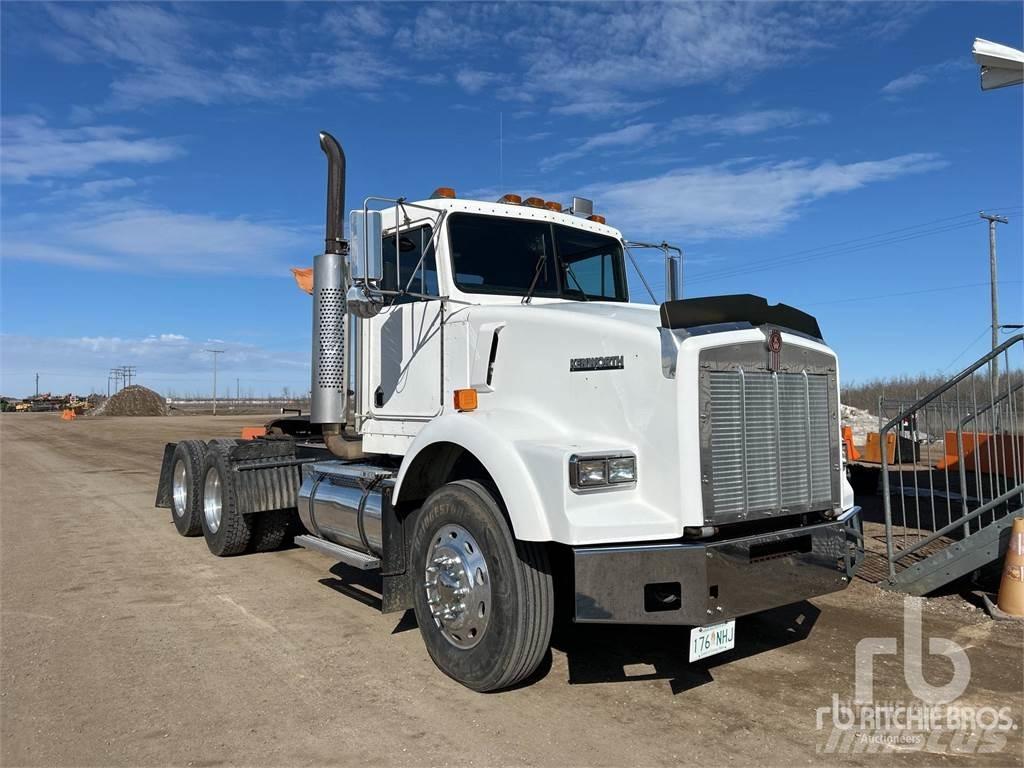 Kenworth T800 Autotractoare