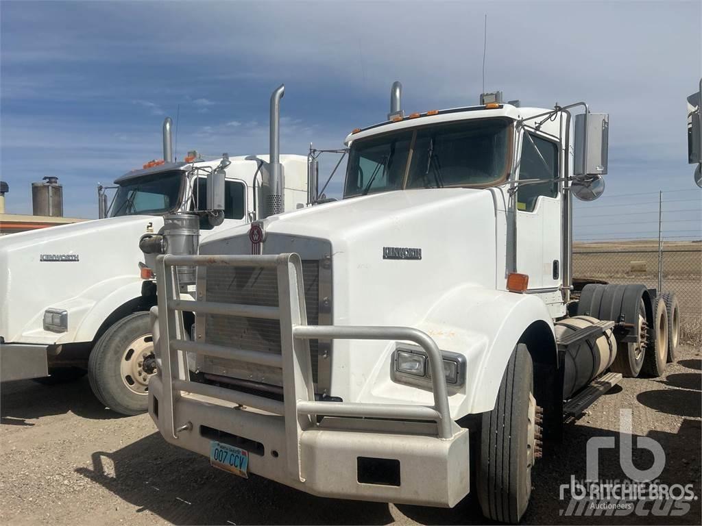 Kenworth T800 Autotractoare