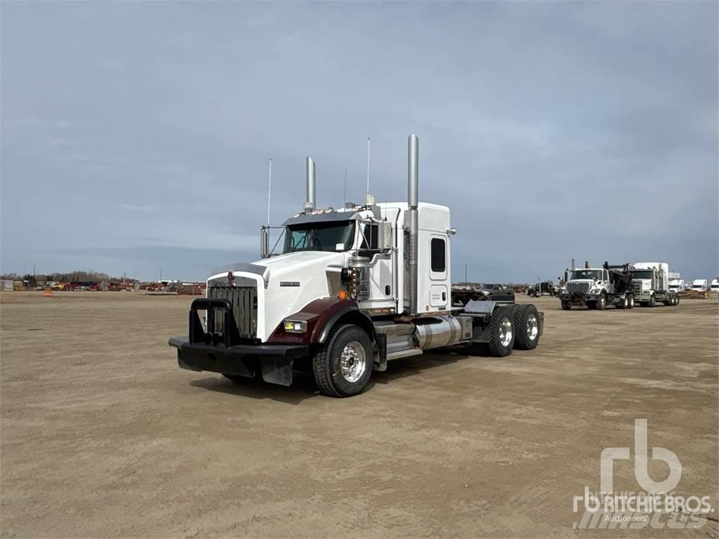 Kenworth T800 Autotractoare