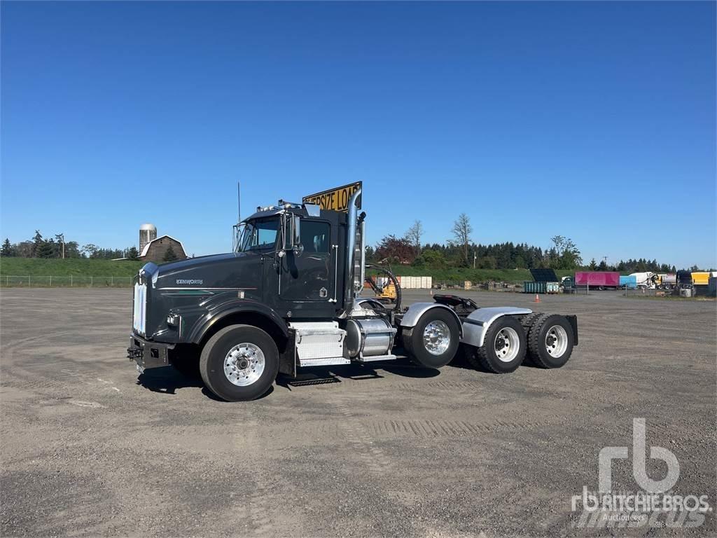 Kenworth T800 Autotractoare