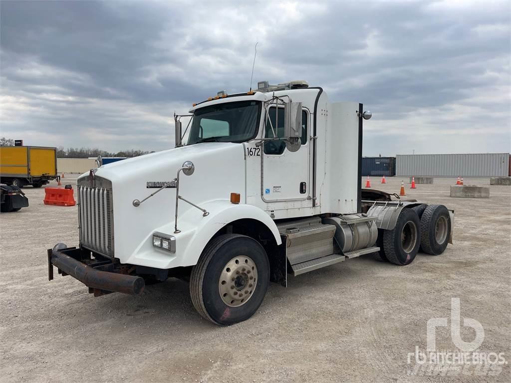 Kenworth T800 Autotractoare