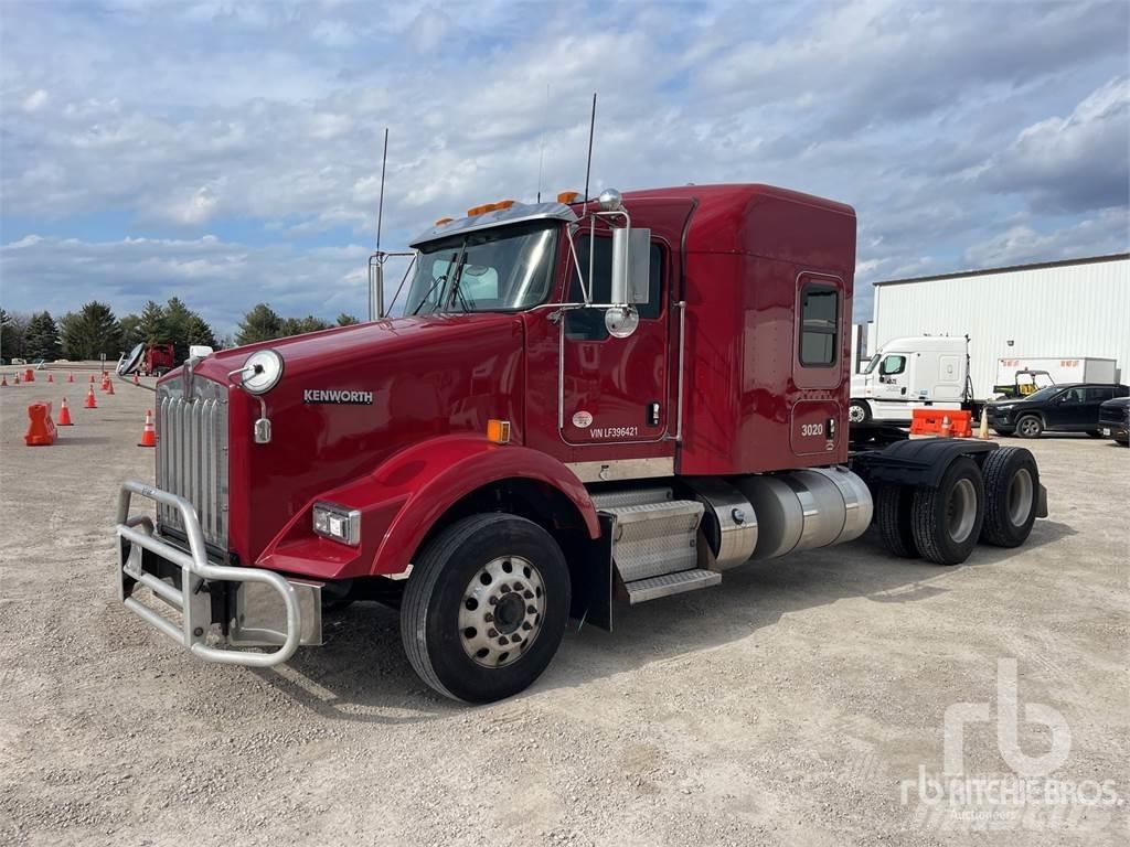 Kenworth T800 Autotractoare