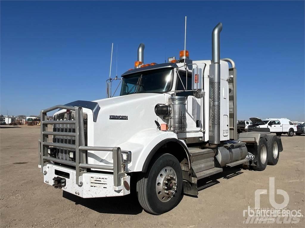 Kenworth T800 Autotractoare
