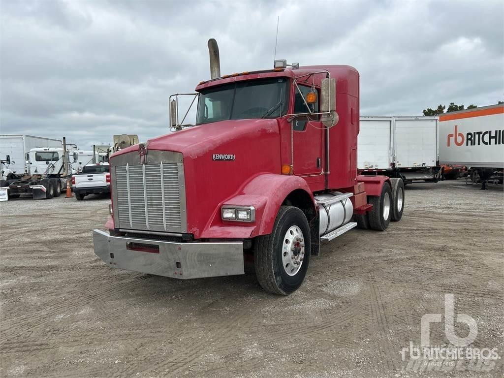 Kenworth T800 Autotractoare