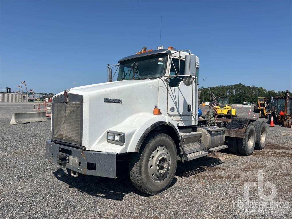 Kenworth T800 Autotractoare