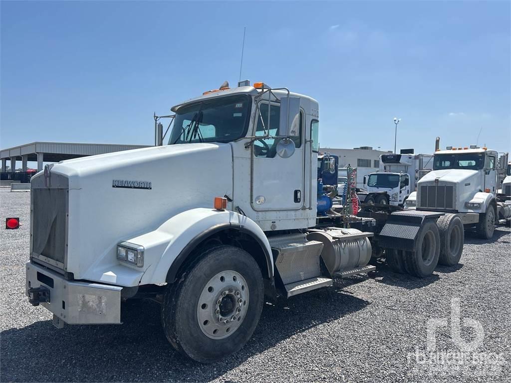 Kenworth T800 Autotractoare