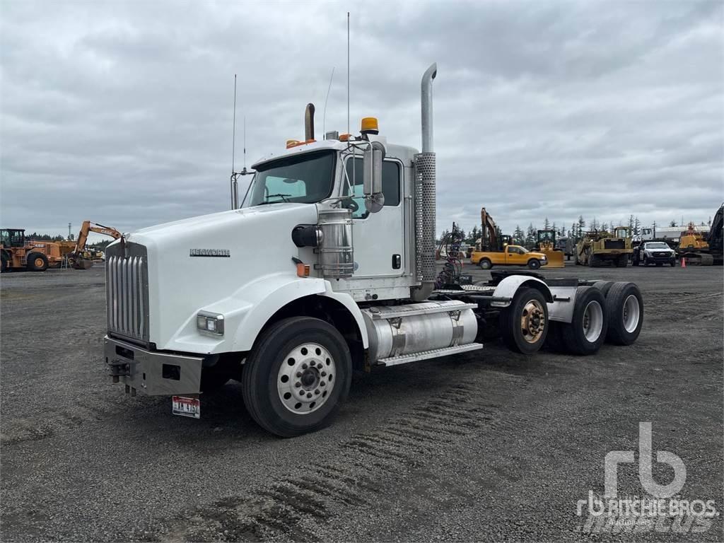 Kenworth T800 Autotractoare
