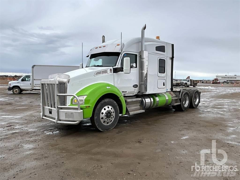 Kenworth T880 Autotractoare