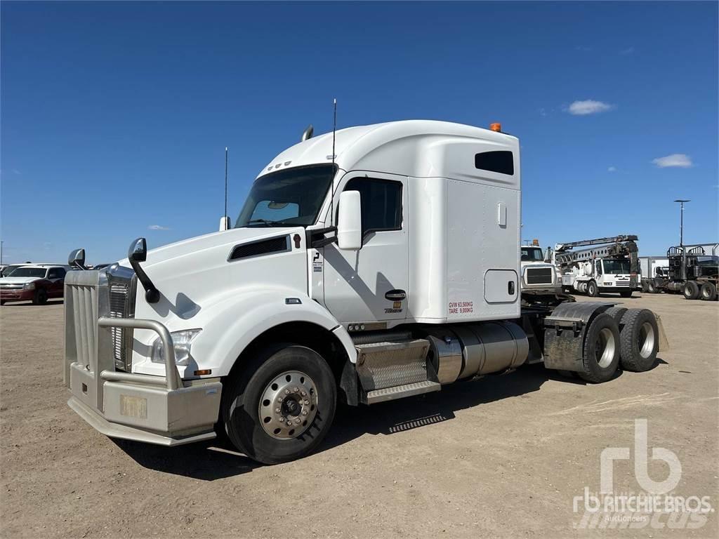 Kenworth T880 Autotractoare