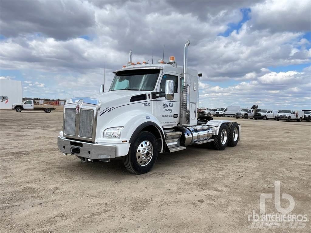 Kenworth T880 Autotractoare