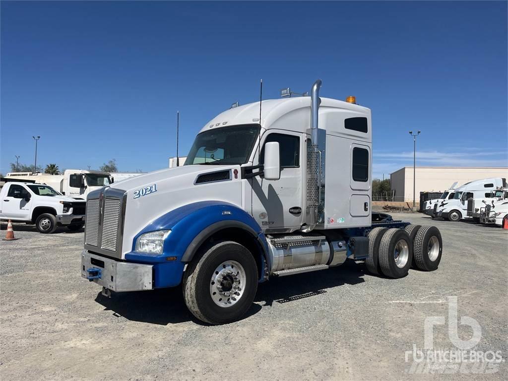 Kenworth T880 Autotractoare