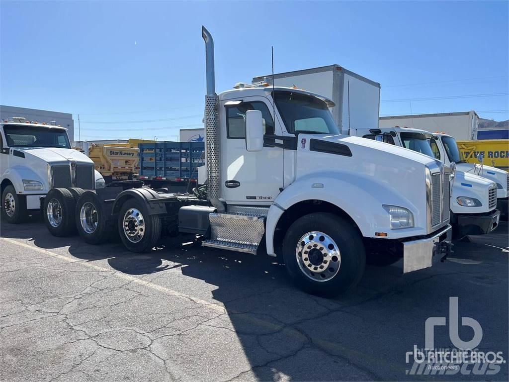 Kenworth T880 Autotractoare