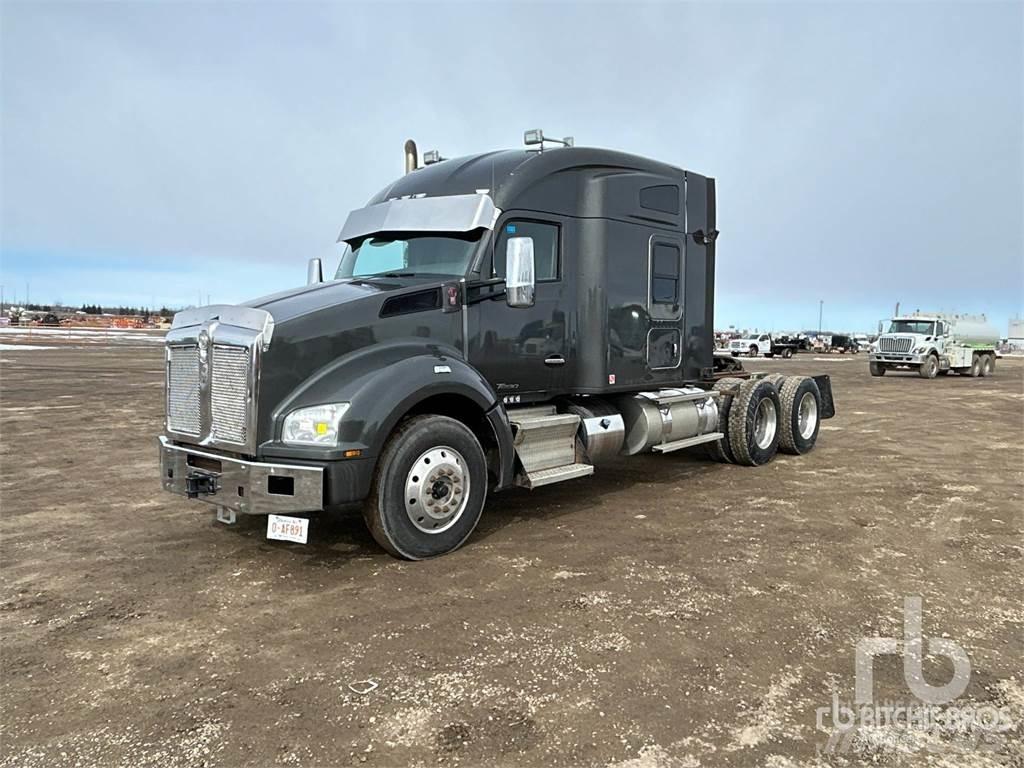 Kenworth T880 Autotractoare