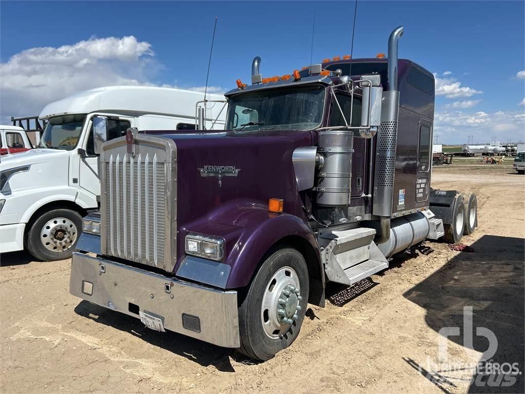 Kenworth W900 Autotractoare