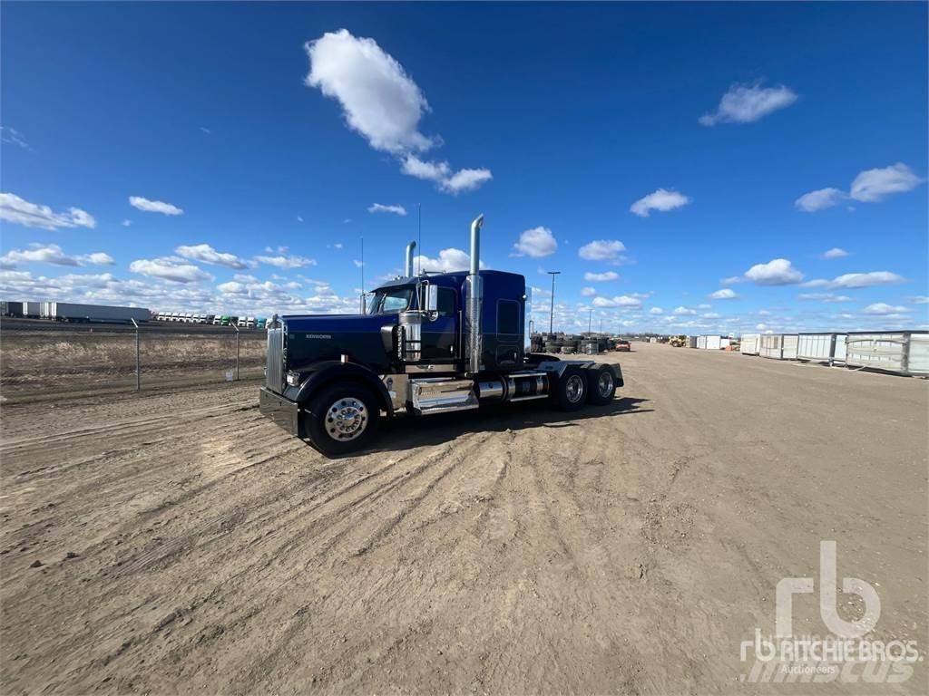 Kenworth W900 Autotractoare