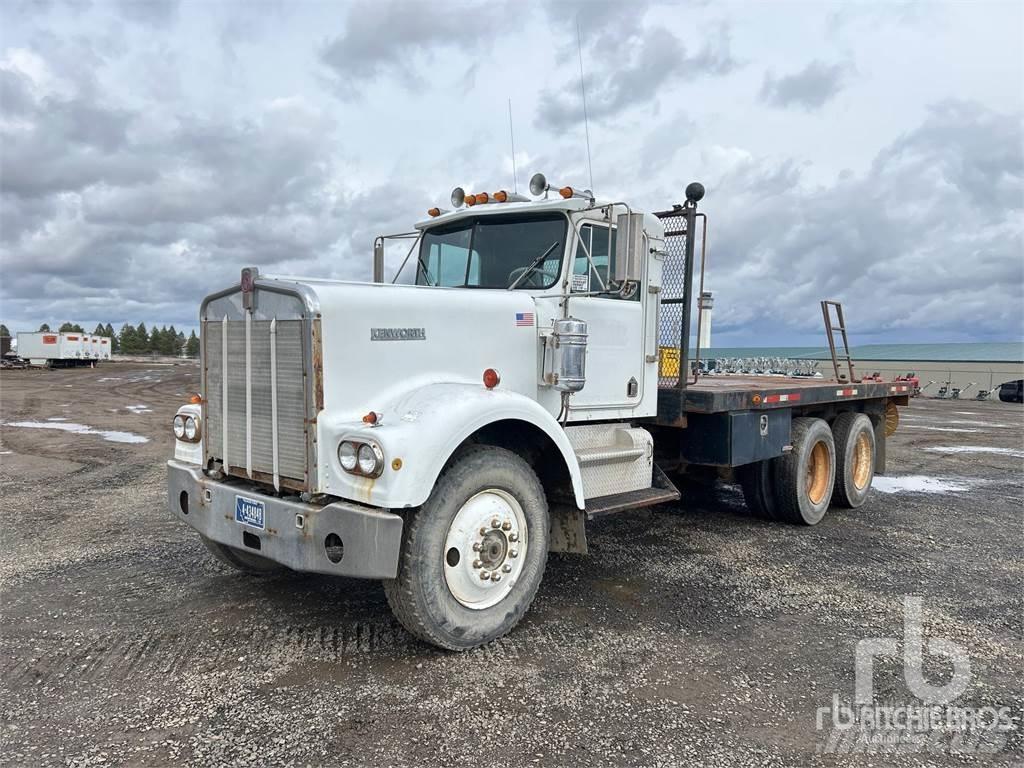 Kenworth W900 Camioane platforma/prelata