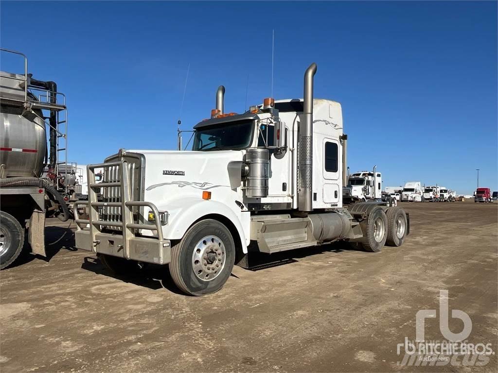 Kenworth W900 Autotractoare