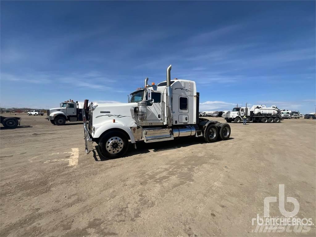 Kenworth W900 Autotractoare