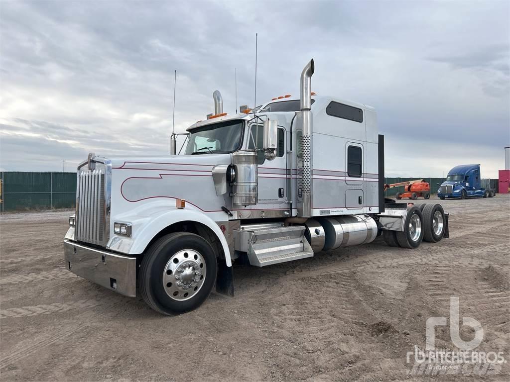 Kenworth W900 Autotractoare