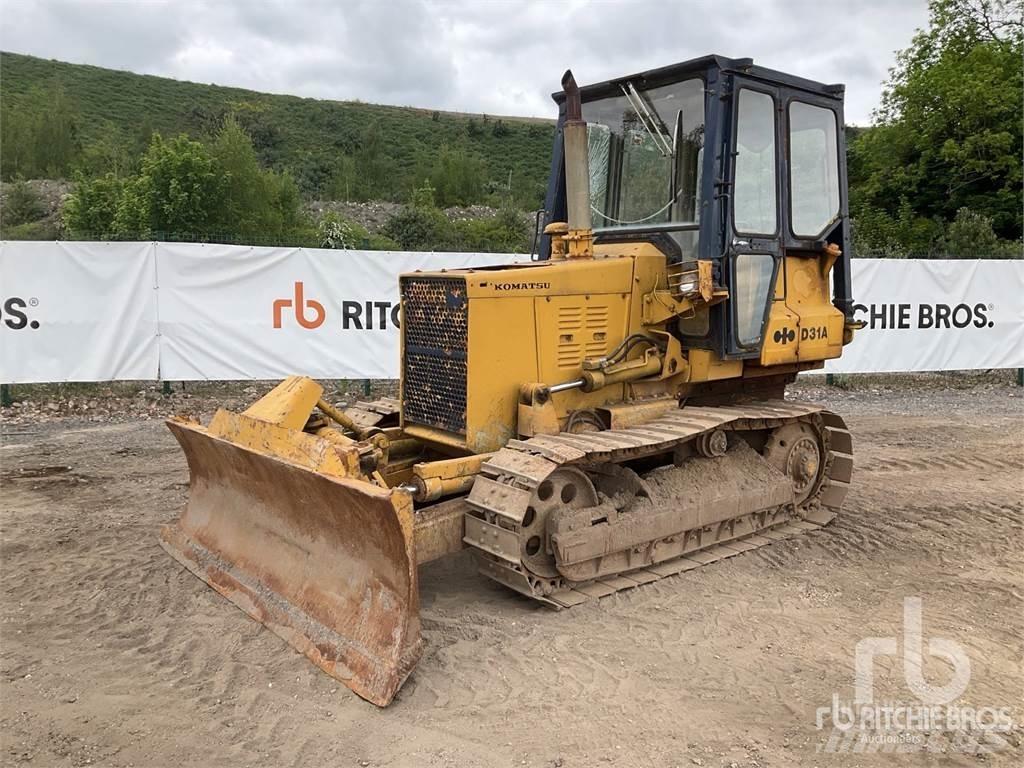 Komatsu D31A-17 Buldozere pe senile
