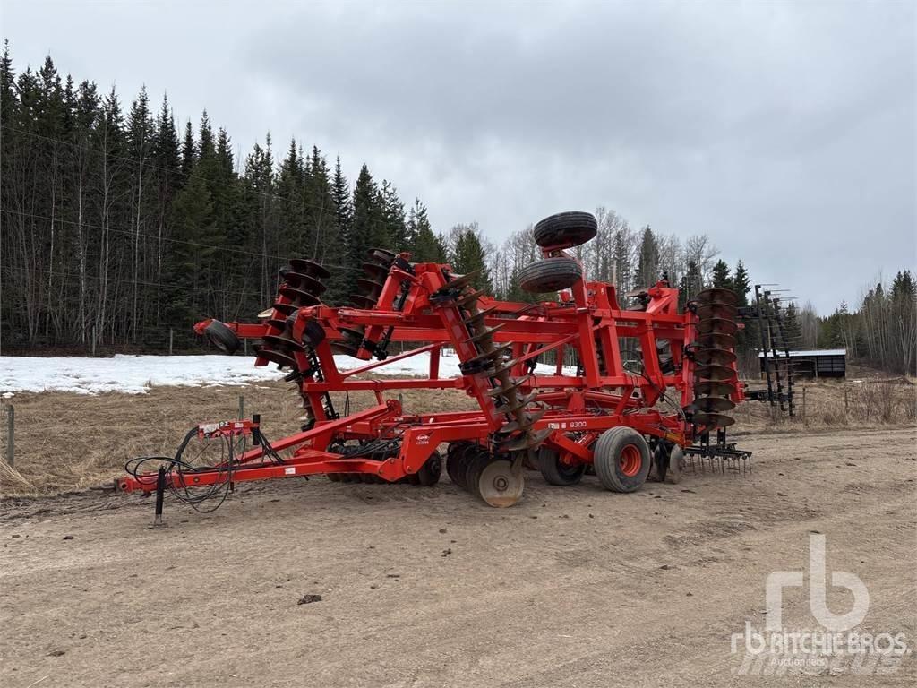 Kuhn 8300 Grape cu disc