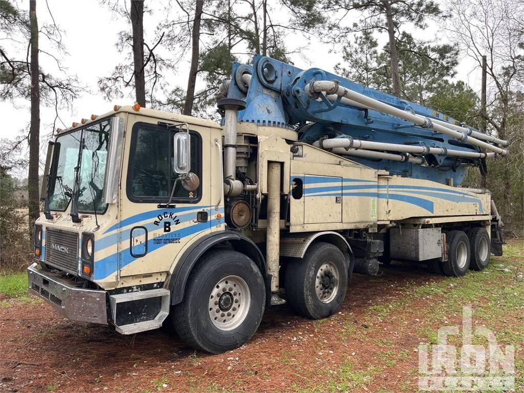 Mack 47M Betoniera
