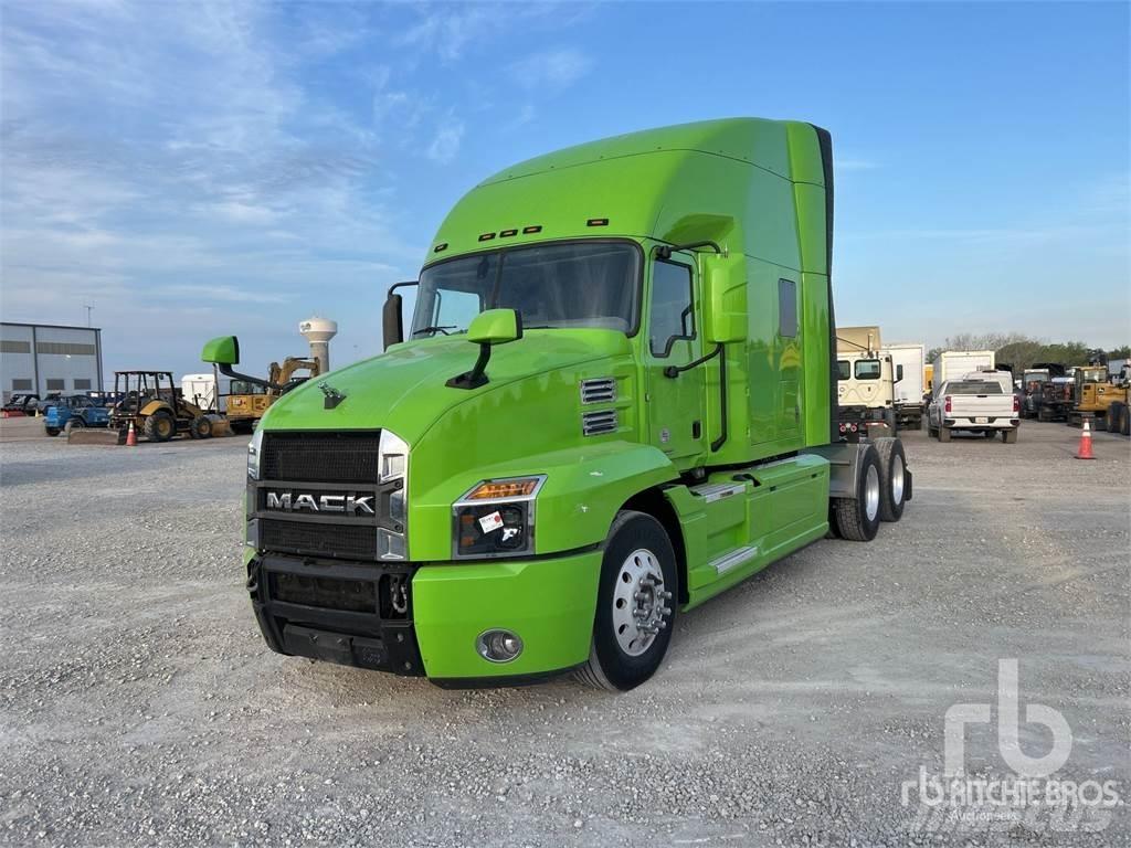 Mack AN64T Autotractoare