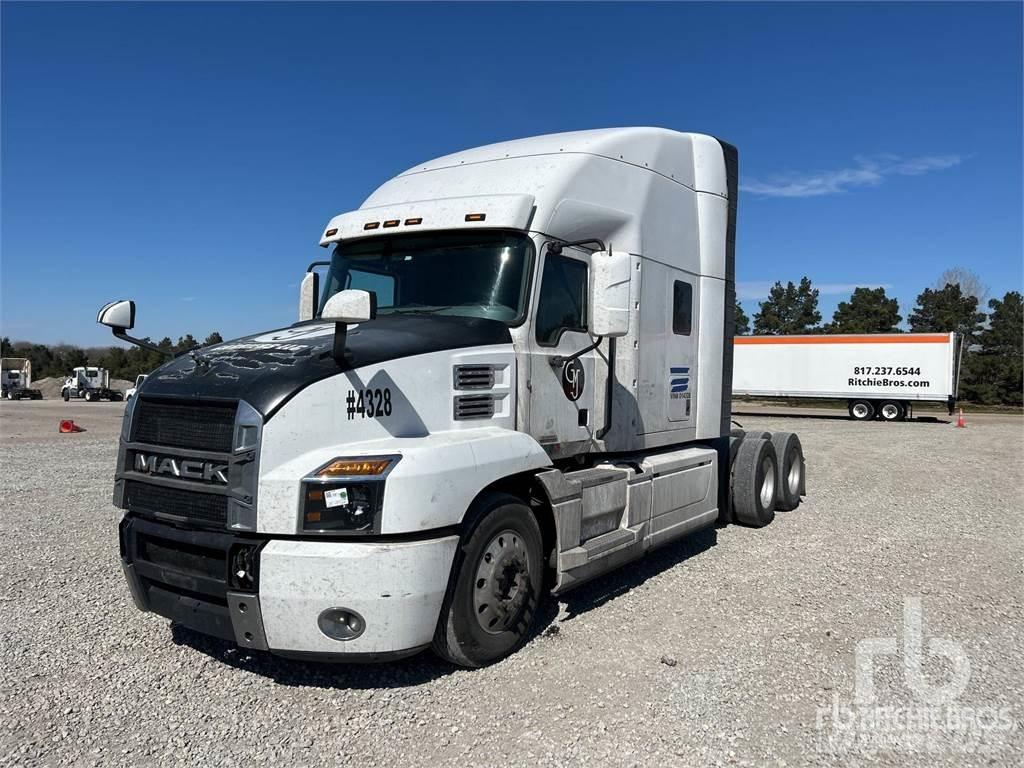 Mack AN64T Autotractoare