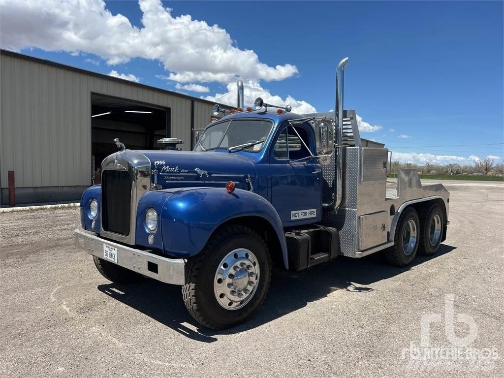 Mack B61 Camioane platforma/prelata