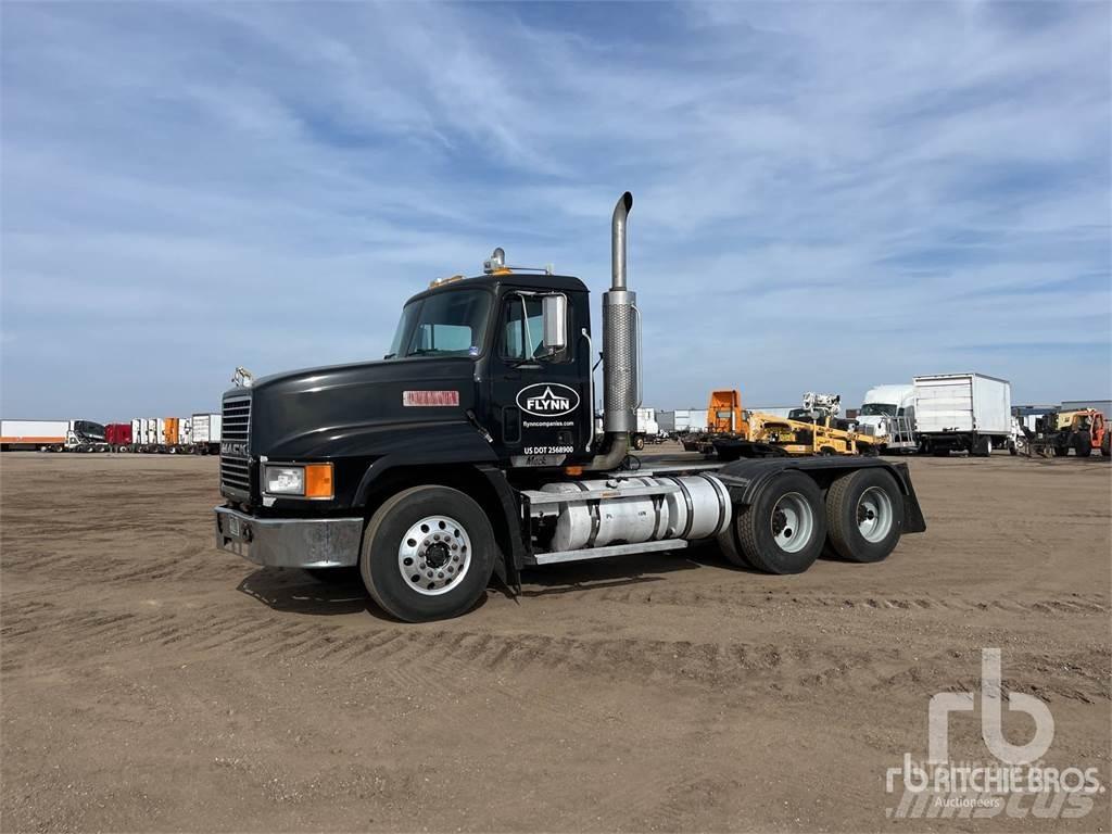 Mack CH613 Autotractoare