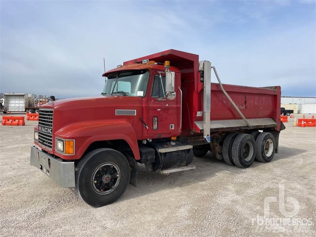 Mack CH613 Autobasculanta