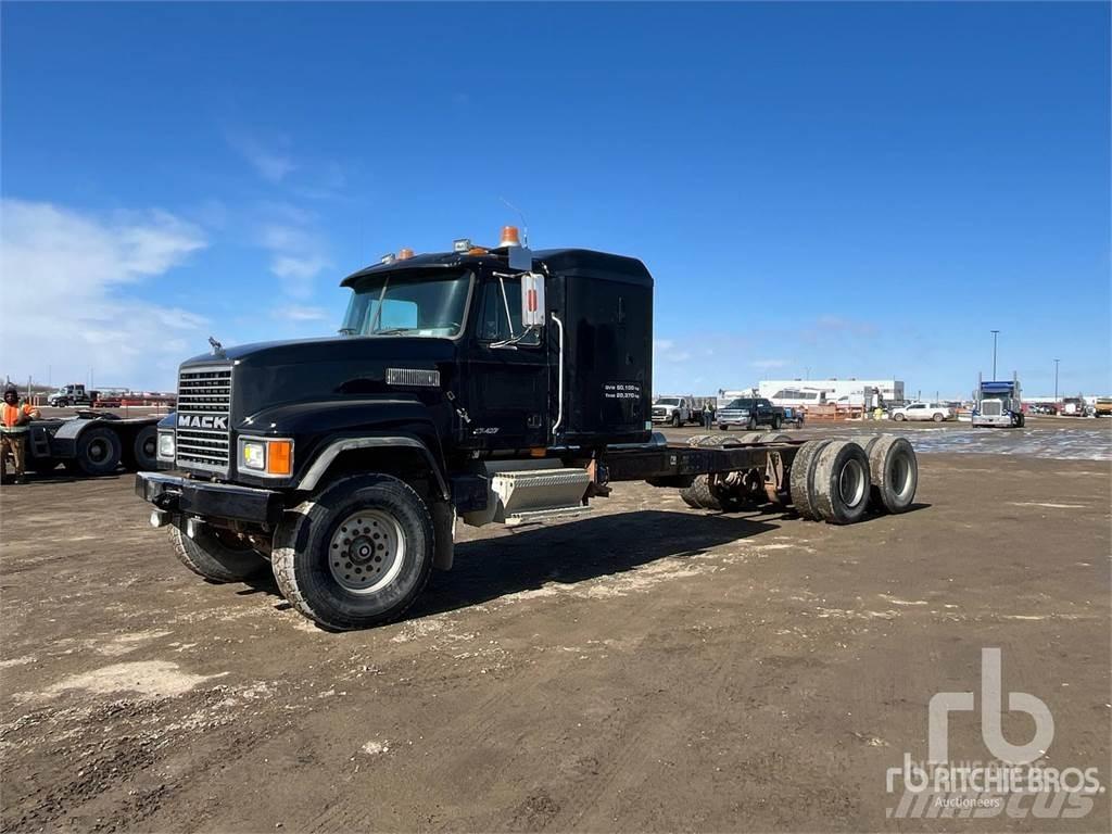 Mack CH613 Camion cabina sasiu