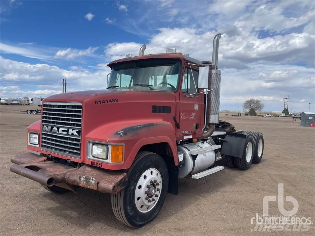 Mack CH613 Autotractoare