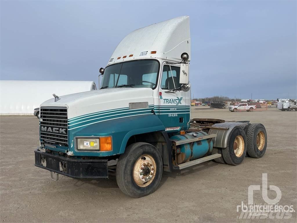 Mack CH613 Autotractoare