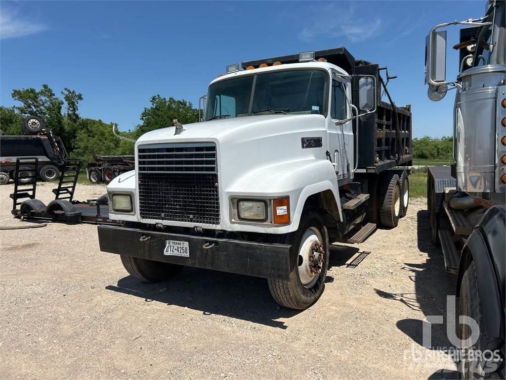 Mack CH613 Autobasculanta