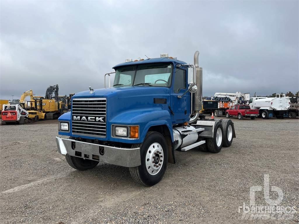 Mack CH613 Autotractoare
