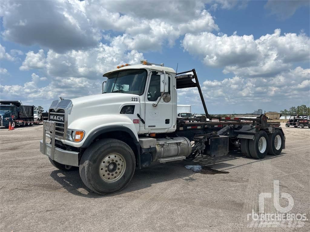 Mack CV713 Camioane Demontabile