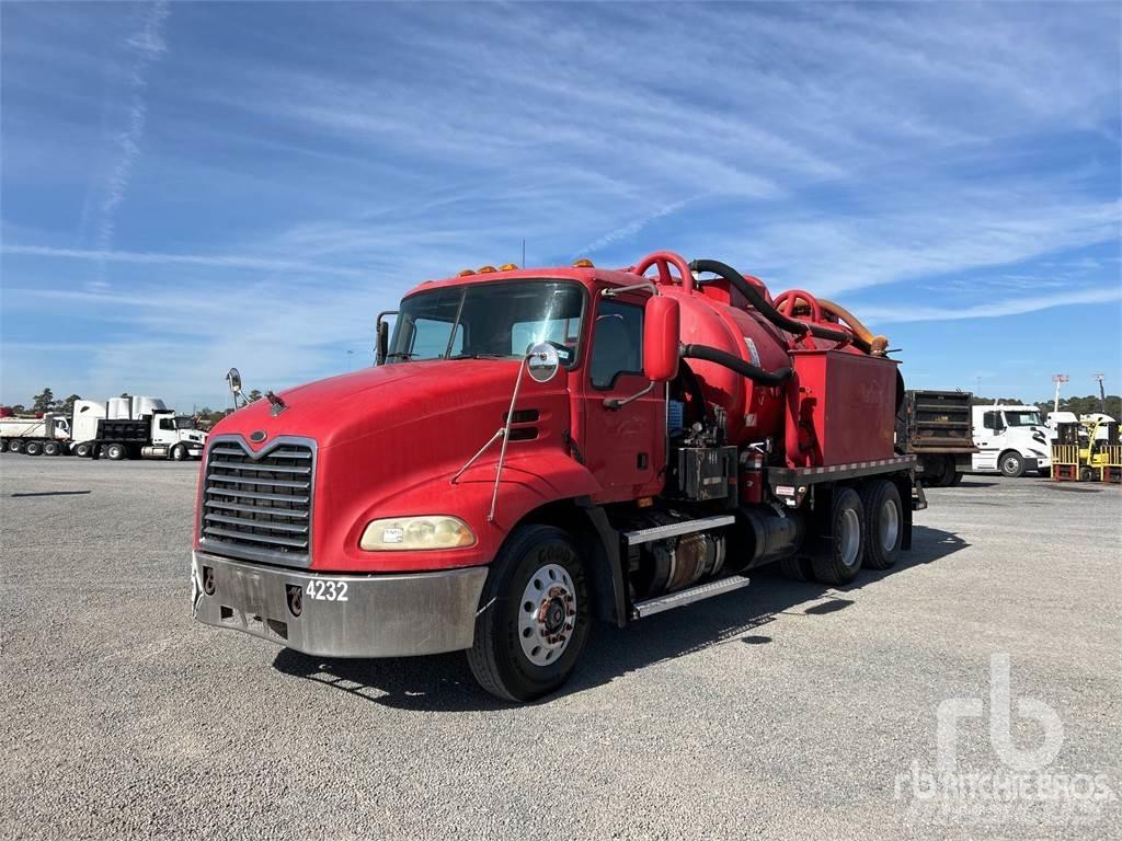 Mack CX613 Camion vidanje