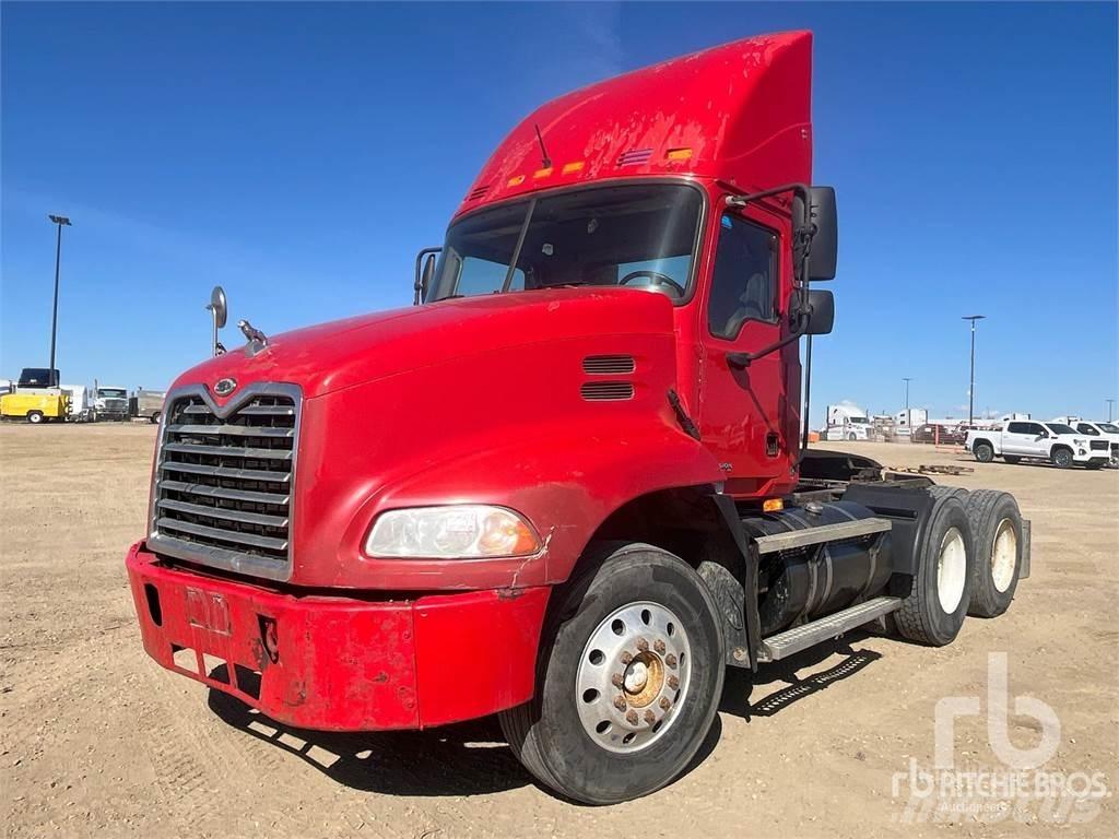 Mack CX613 Autotractoare