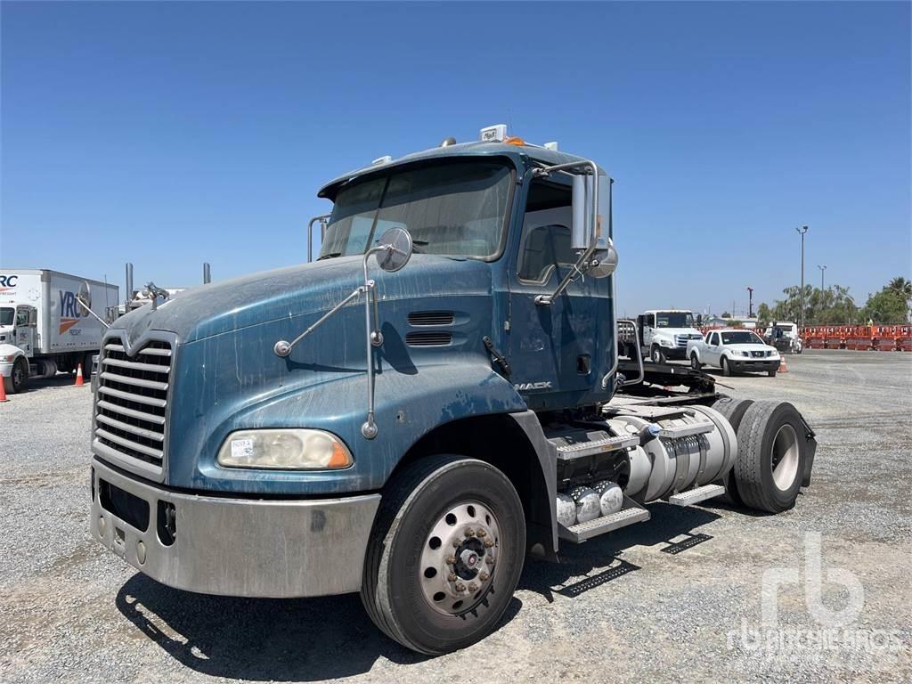 Mack CXU612 Autotractoare