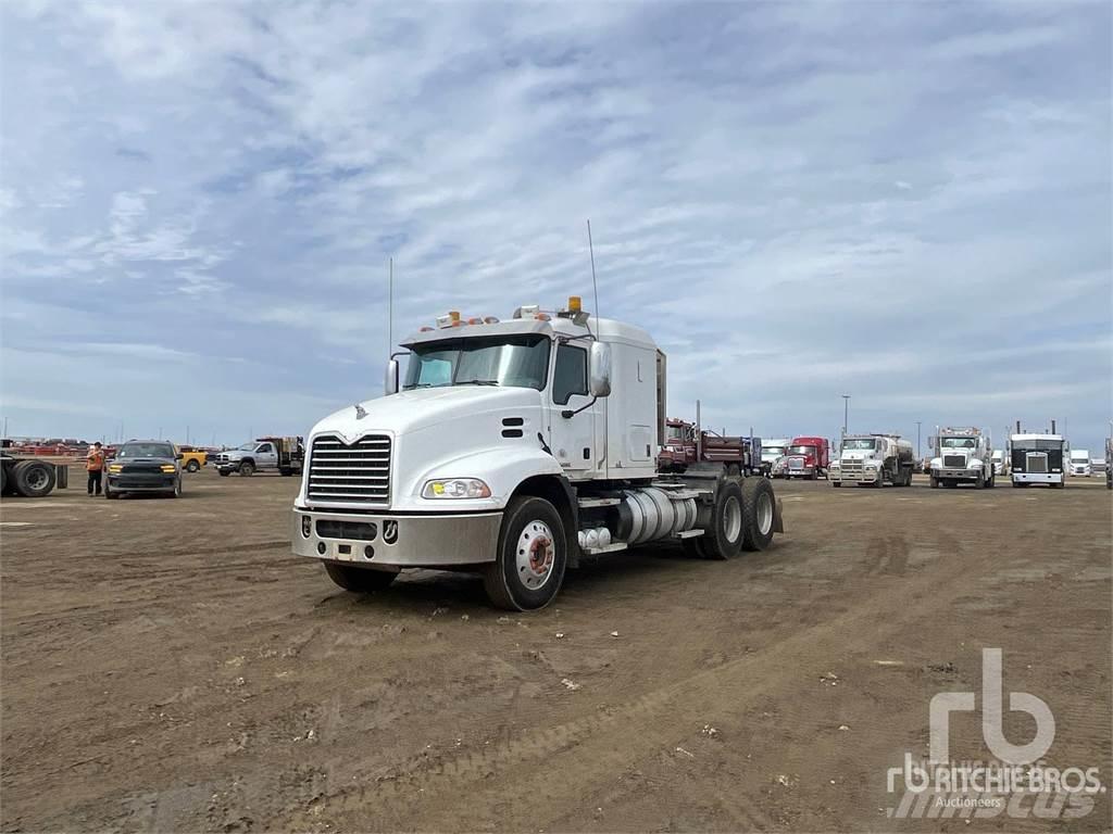 Mack CXU613 Autotractoare