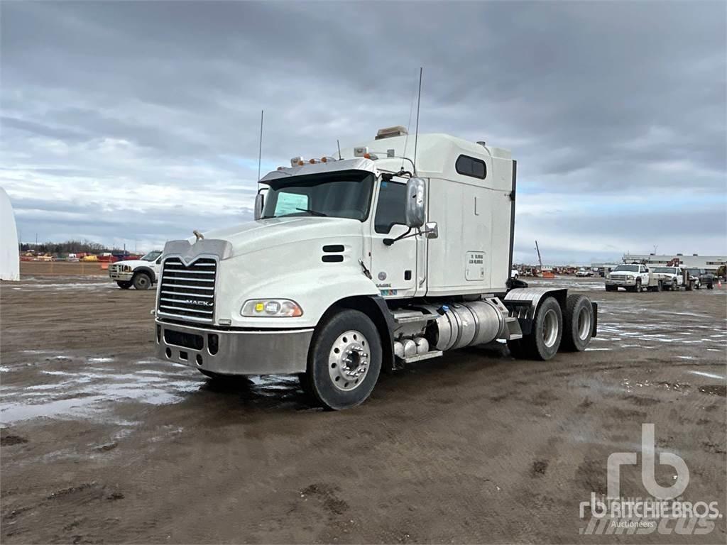 Mack CXU613 Autotractoare