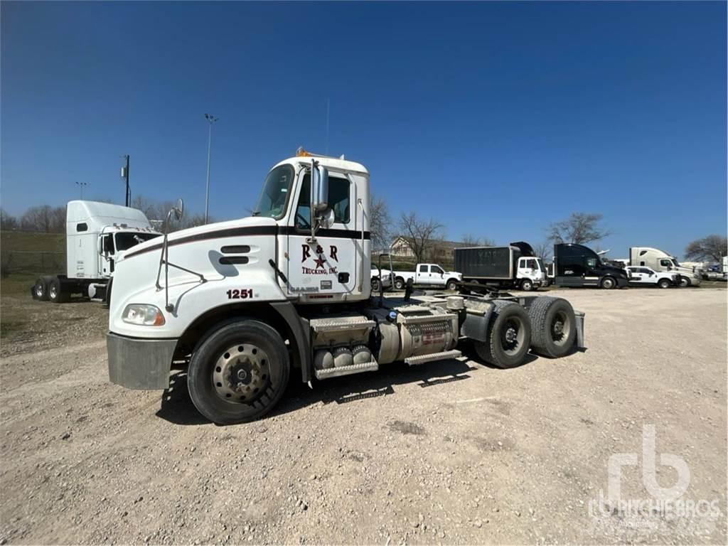 Mack CXU613 Autotractoare