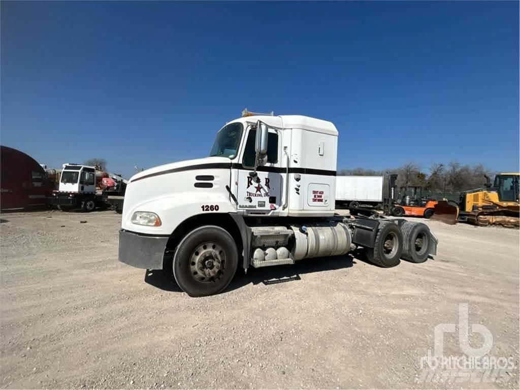 Mack CXU613 Autotractoare